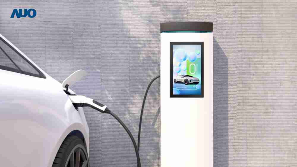 友達〝EVSE車用充電樁解決方案〞專為電動汽車充電樁設計，，，，具有高亮度、、、克服戶外艱難環境的耐溫、、、耐紫外線等特性，，，並搭載散熱性及擴充性強的高效能工業電腦，，可實現人機互動訴求，，如資訊顯示、、、、支付等應用